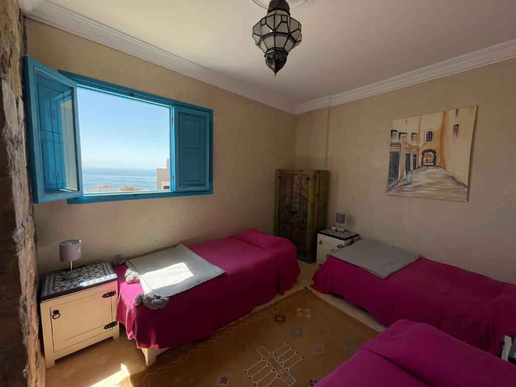 Triple Room With Private Bathroom & Ocean View